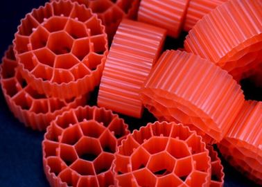 comprare Fabbrica cinese K1 kaldnes materiale plastico per allevamenti ittici supporti biotrasportatori galleggianti per l'acquacoltura RAS mbbr reattore HDPE FDA SAFTY online manufacture
