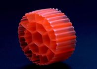 Corpo filtrante di plastica materiale K3 dell'HDPE vergine di corpo filtrante dello stagno di pesce di colore rosso