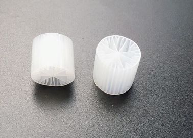 comprare Bianco colore MBBR Filter Media Virgin HDPE Materiale 15*15mm Dimensione Bio Media Per Peschiera online manufacture