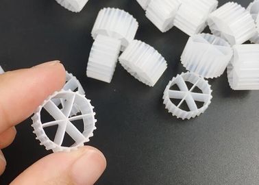 comprare Buona resistenza agli urti HDPE MBBR Kaldnes Filter Media per stagni online manufacture