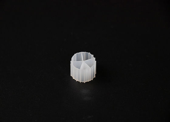 comprare Bianco colore galleggiante resistente agli UV HDPE PE03 MBBR Carrier Processo IFAS online manufacture