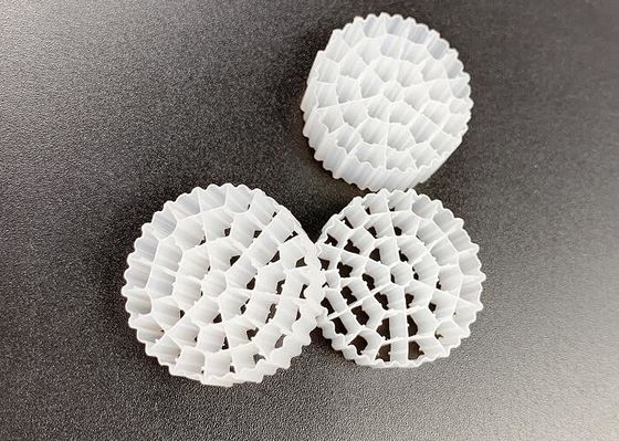 comprare Medi filtranti in plastica MBBR di colore bianco online manufacture