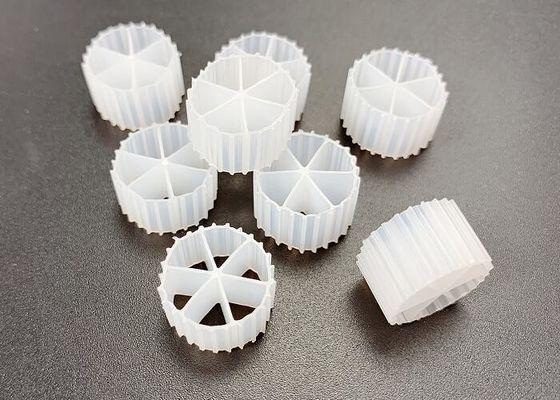 comprare Colore bianco FDA Materiale HDPE sicuro Letto mobile Biofilm Reattore Durata di vita 15 anni online manufacture