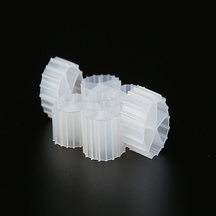 Biofiltre per acquari di colore bianco MBBR Bio Media con materiale HDPE vergine Trattamento delle acque reflue