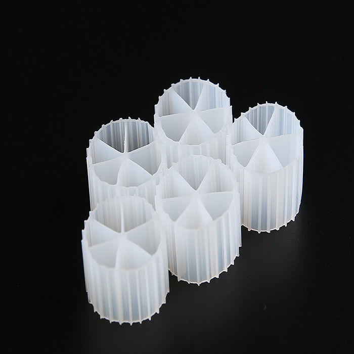 Lunga durata di vita MBBR Biocell Filter Media 0,96 g/cm3 - 0,98 g/cm3 Densità
