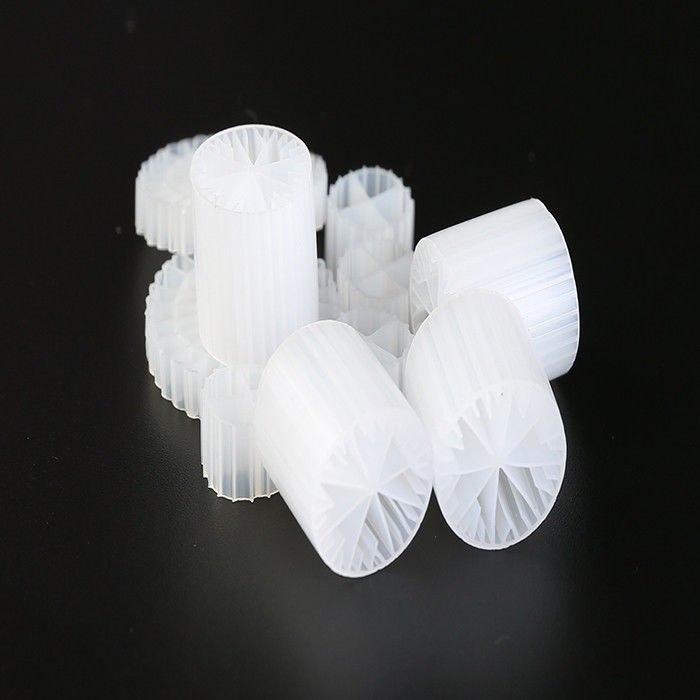 Materiale HDPE K1 Medi filtro con dimensioni di 12 mm x 9 mm e colore bianco per RAS