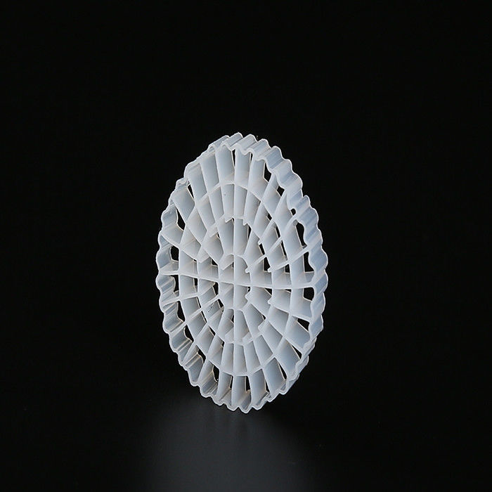 25*4mm PE64 K5 MBBR Bio Media K5 Bianco colore e materiale in HDPE per il sistema RAS