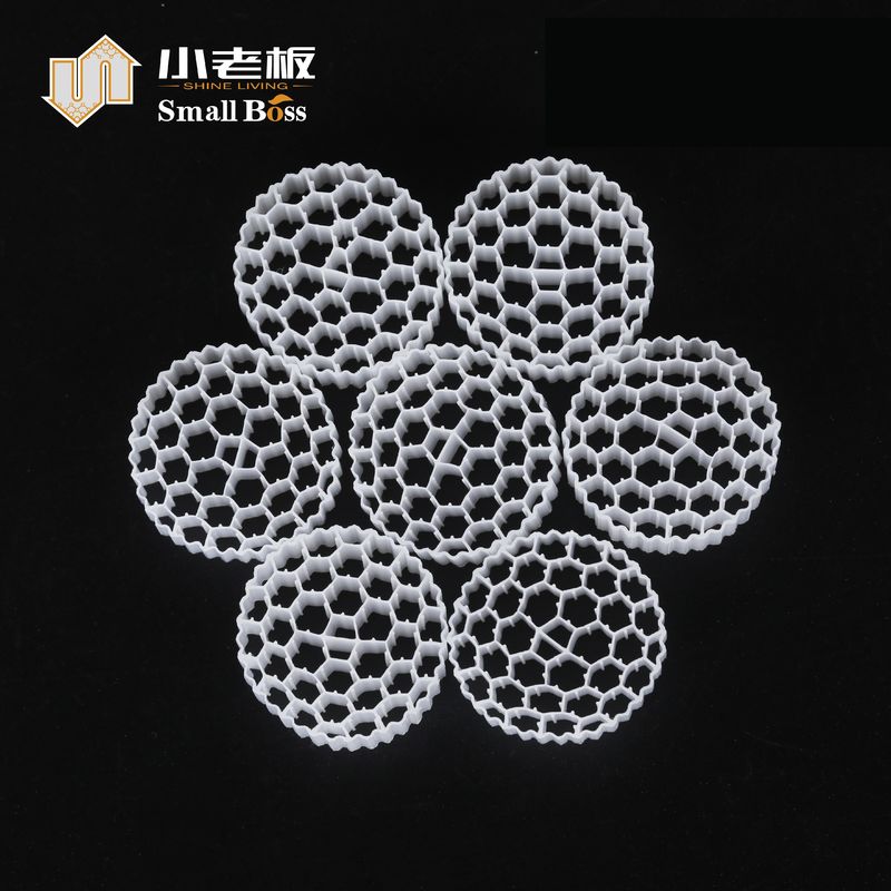 Materiale di plastica PE38 Materiale di plastica Biofilter Media MBBR Bio Carrier per il trattamento delle acque reflue