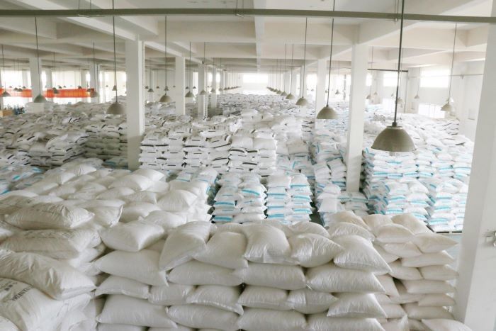 Medi filtranti di materiale plastico di colore bianco ad alta efficienza per il trattamento delle acque reflue