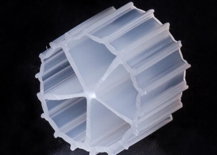 PE FDA Materiale grezzo Acquari K1 Micro filtro media letto mobile Reattore biofilm