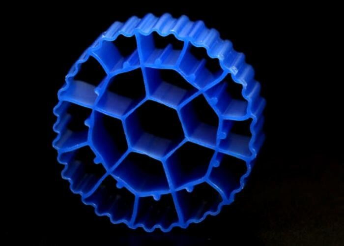 Materiale di plastica MBBR Biocell BIO Ball Filter Media per la resistenza agli urti RAS