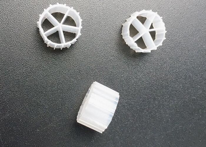 K1 K3 Biofilm Carrier Packing Filter Hdpe 10*7mm Ras Pesci allevamento 5 stanze