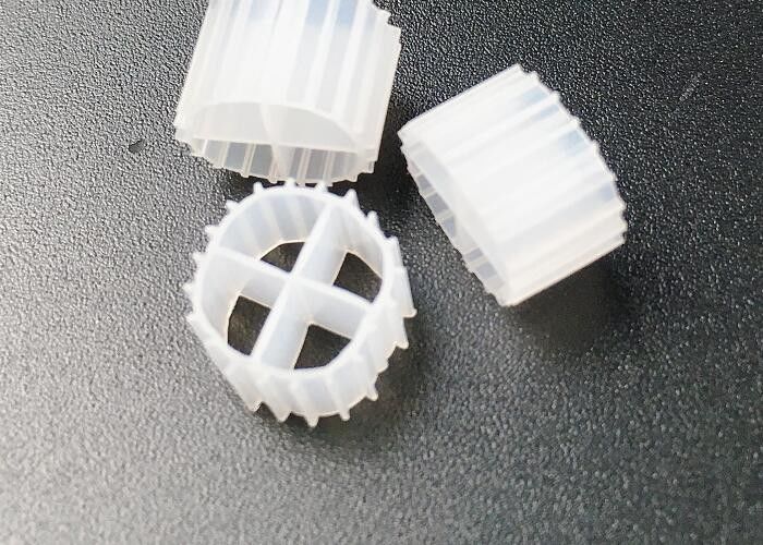 Kaldnes MBBR Bio Filter Media Galleggiante Letto mobile Biofilm Reattore Acquario colore bianco 11*7mm