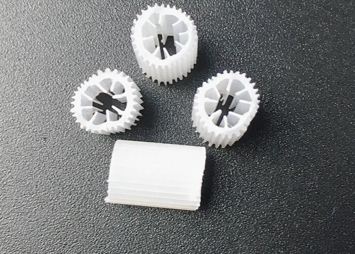 Serbatoio aerobico K3 Bio Media MBBR Media Letto mobile Filtro biologico 5*10mm Bianco