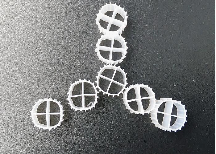 MBBR Biofilter Media Biochips 0,96 - 0,98 g / Cm3 Densità per RAS Acquacoltura FAB bio media