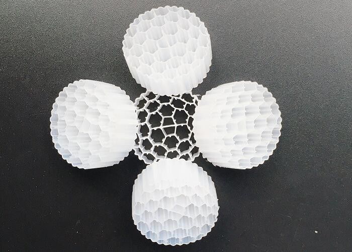 FDA Materiale sicuro MBBR Filtro per trattamento delle acque reflue industriali municipali Colore bianco