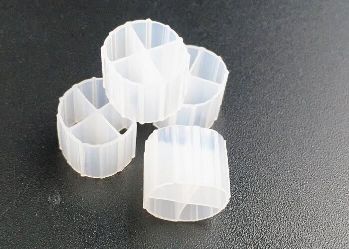Trattamento delle acque di stagno MBBR Carrier Bio Filter Media In Bianco