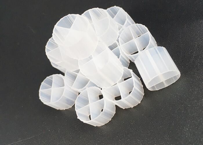 mbbr plastica per stagno di koi biofoni galleggianti per il trattamento delle acque reflue in hdpe