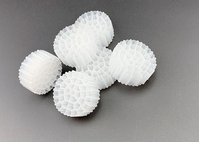 Trattamento dell'acqua Grande superficie MBBR Biocell Filter Media 25*10MM