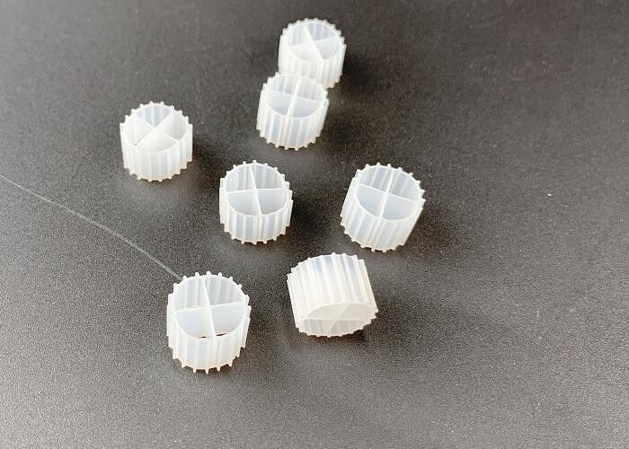 11*7mm MBBR Bio Balls Filter Media Grande superficie