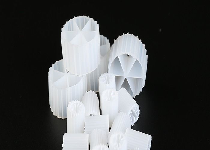 Lunga durata 19 fori K1 Filter Media Virgin HDPE Material Bio Balls per RAS e acque reflue