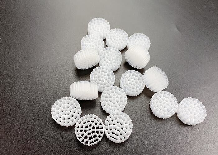 Nuovo articolo PE37 MBBR K1 Filtro 800m2/m3 Grande superficie