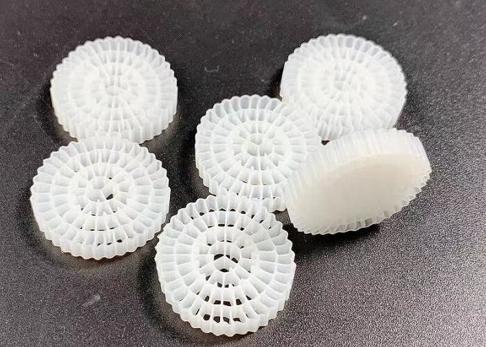 Biofiltro portante in HDPE Mbbr per letti sospesi per allevamenti ittici 25x4MM