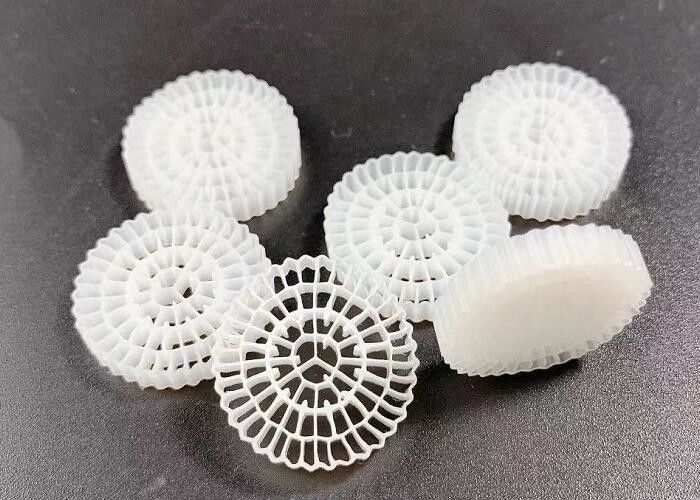 Biofiltro portante in HDPE Mbbr per letti sospesi per allevamenti ittici 25x4MM